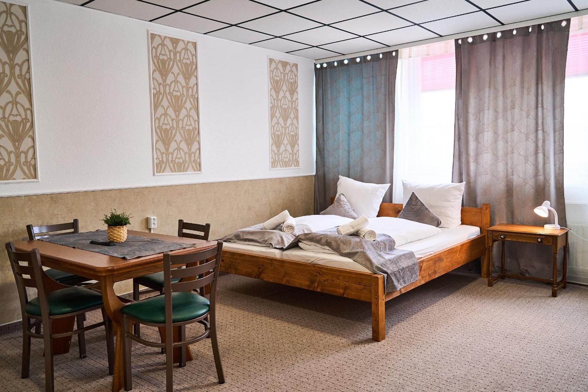 Hotel Maximo Pinneberg Extérieur photo